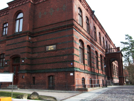 Institutsgebäude